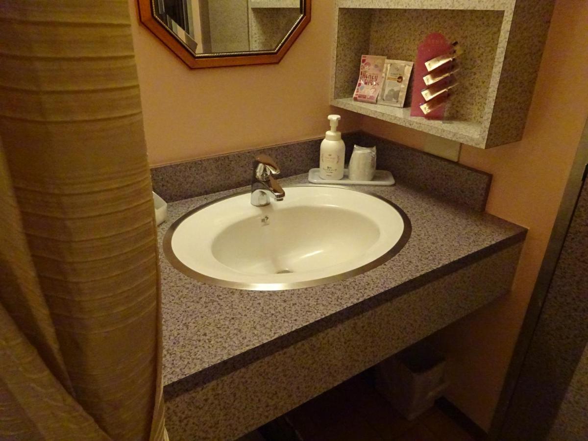 HOTEL Rplus 東松山 Namegawa エクステリア 写真
